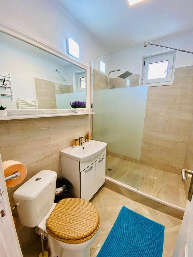 Apartament Tiron In Centru Orasului Гура Хуморулуй Екстериор снимка